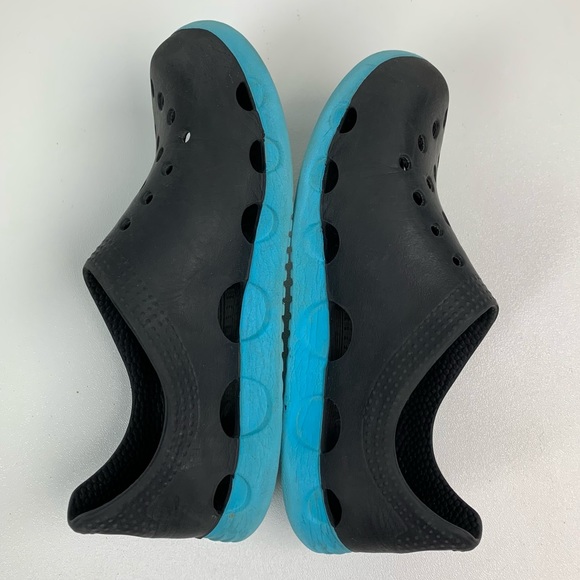 CROCS Kid’s Waterproof & Washable Slip-On Shoes 1 - Picture 4 of 8